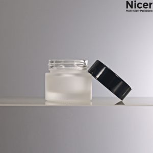 10g glass jar