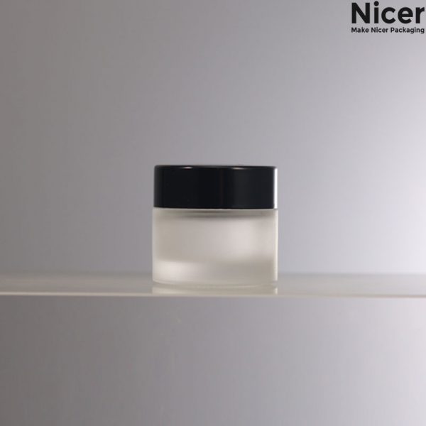 10g glass jar