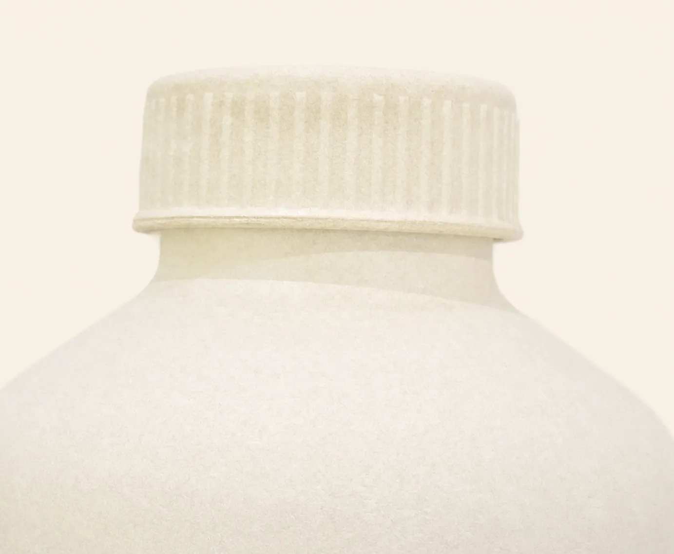 Retouched actual 350 ml paper bottle Bottleneck and cap detail